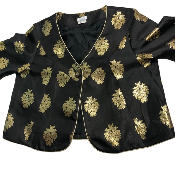 Sera B 100% Silk Oriental style Embossed cropped Blazer vintage made in USA - Picture 11 of 16